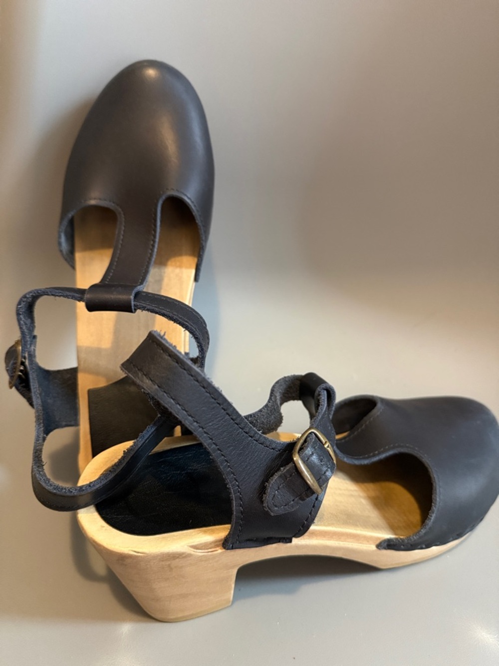 No. 6 Women’s Navy Leather Clog Sandals with Wood Heel
